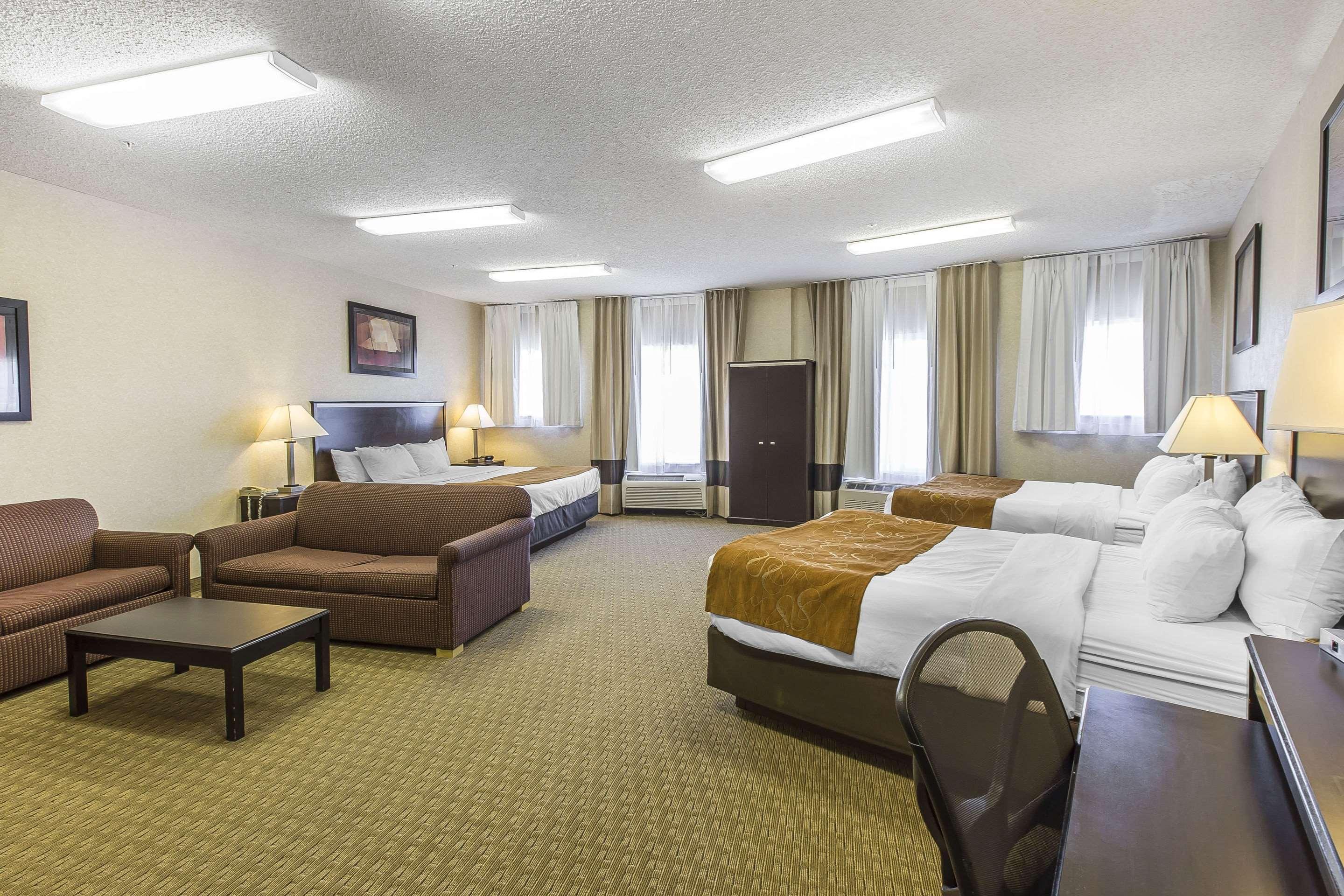 คอมฟอร์ต สวีท ซัมมิตต์ เคาน์ตี Hotel ดิลลอน ภายนอก รูปภาพ